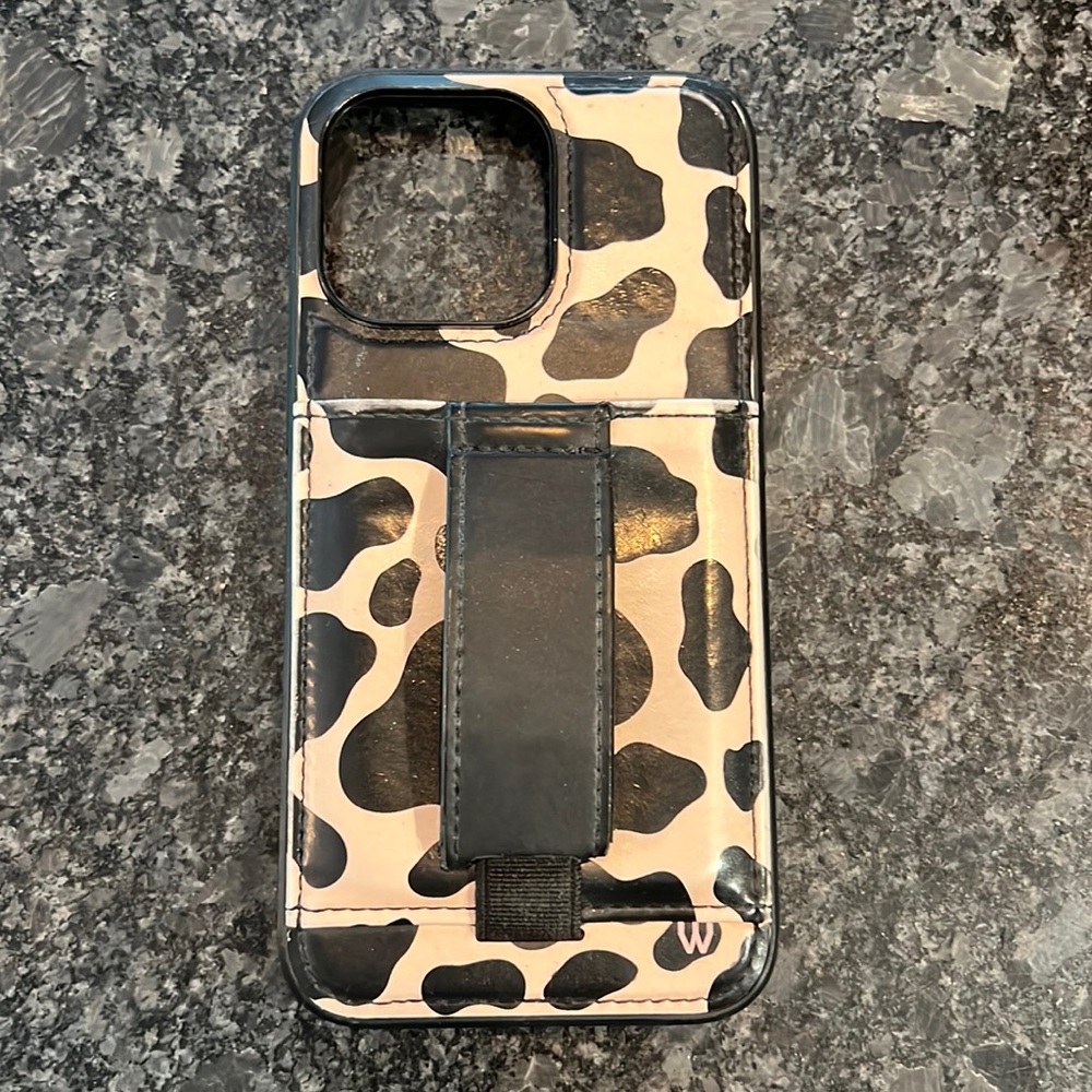 Walli Cow iPhone 13 Pro case